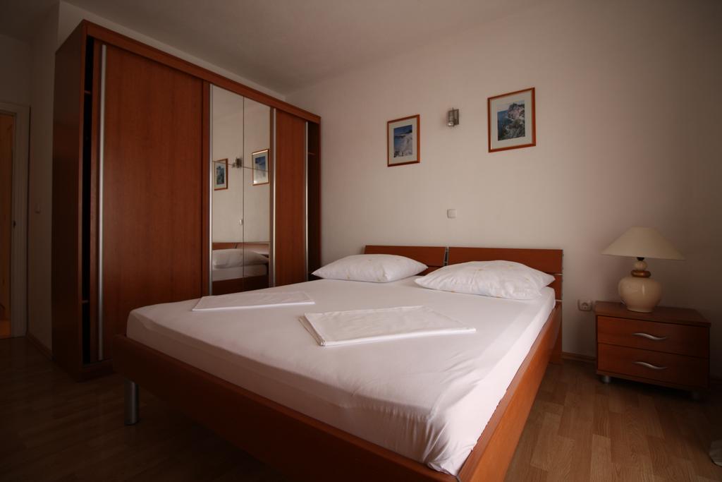 Apartment Dalmatien Traumhaus Макарска Екстериор снимка