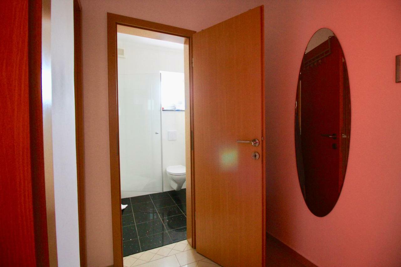 Apartment Dalmatien Traumhaus Макарска Екстериор снимка