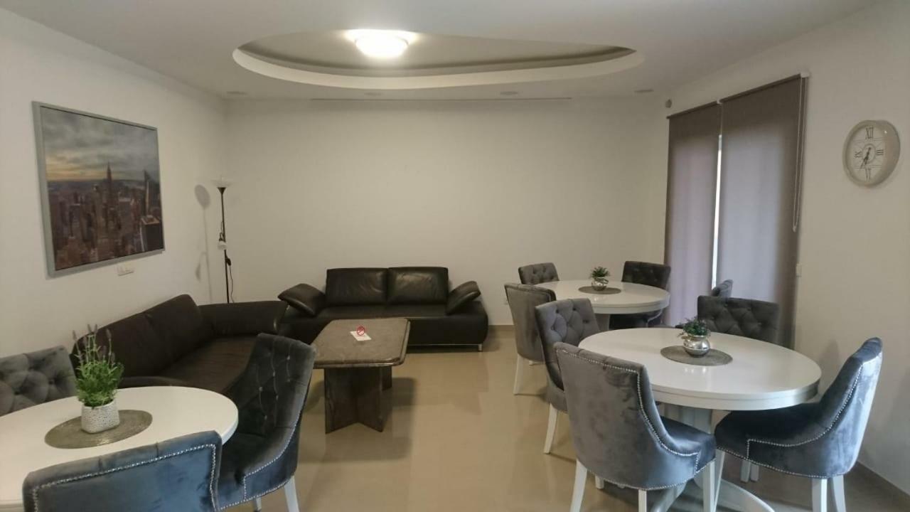 Apartment Dalmatien Traumhaus Макарска Екстериор снимка
